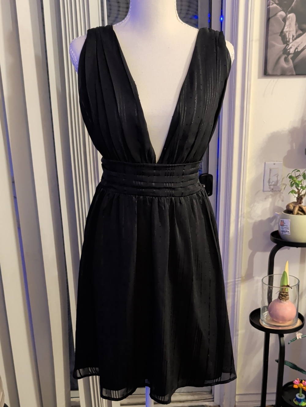 Lulu's Black Sparkle V-Neck Sleeveless Dress, xl